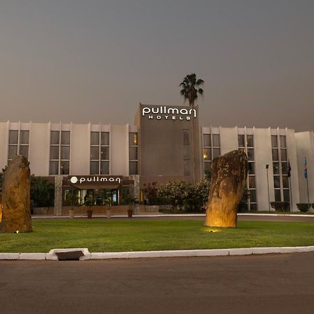 Pullman Lubumbashi Grand Karavia. Hotell Exteriör bild